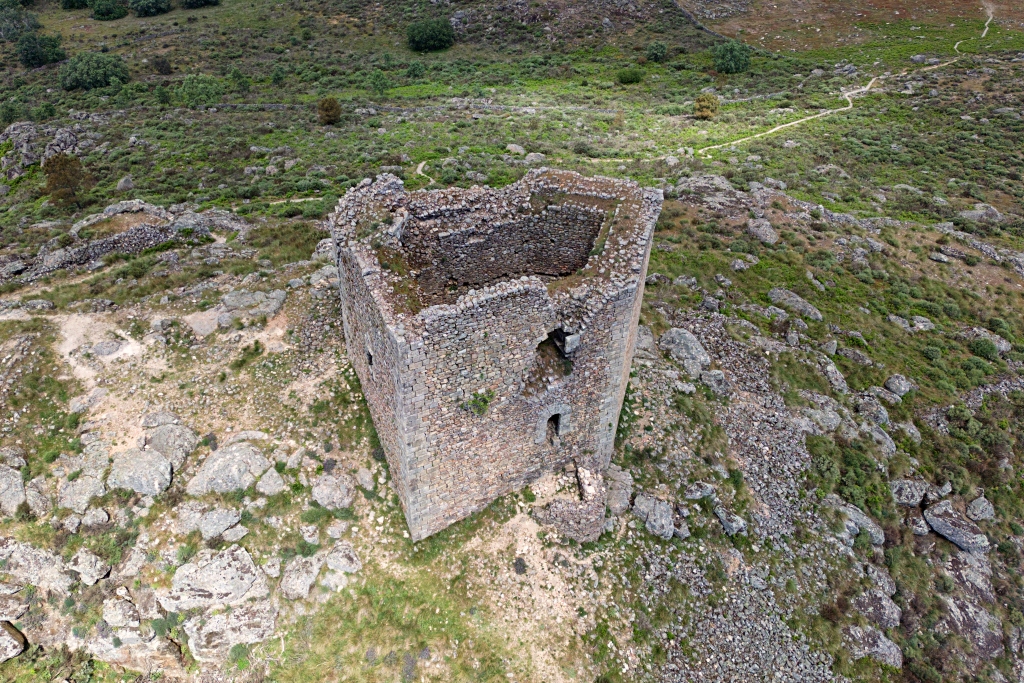 Castillo de La Almenara (Gata)