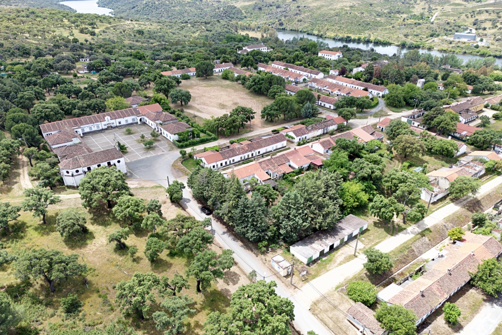 Poblado del Embalse