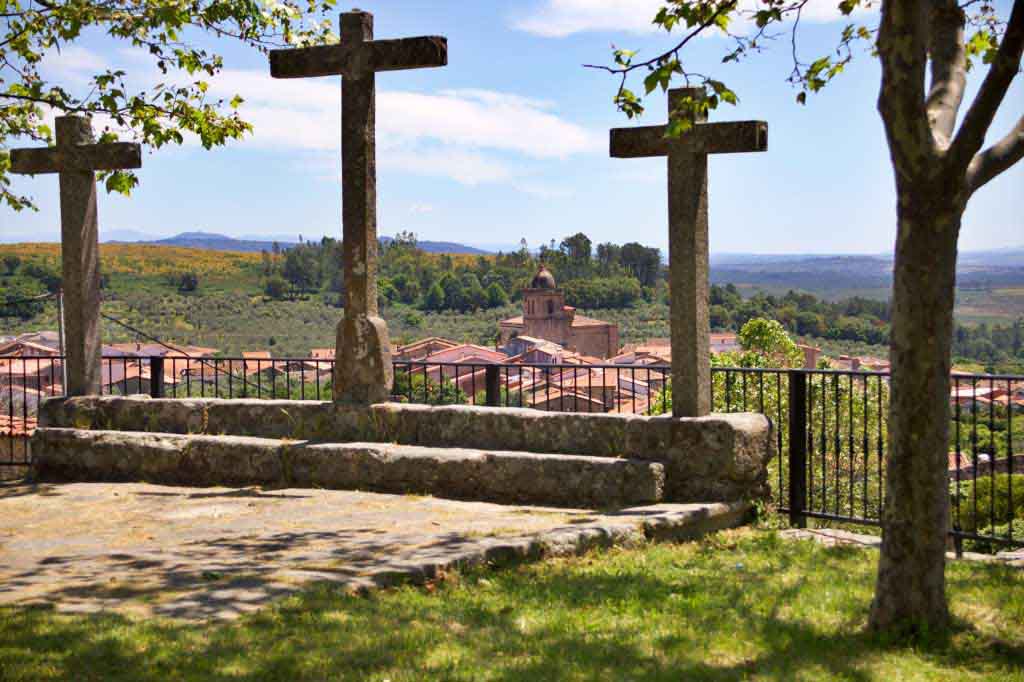 Las Tres Cruces